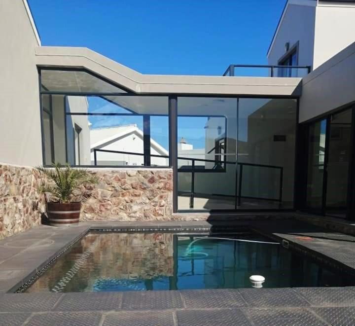 Elizabeth House Hotel Hermanus Exterior foto